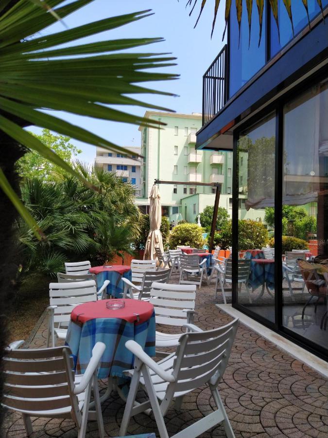 Hotel Prestigio Cesenatico Exterior photo