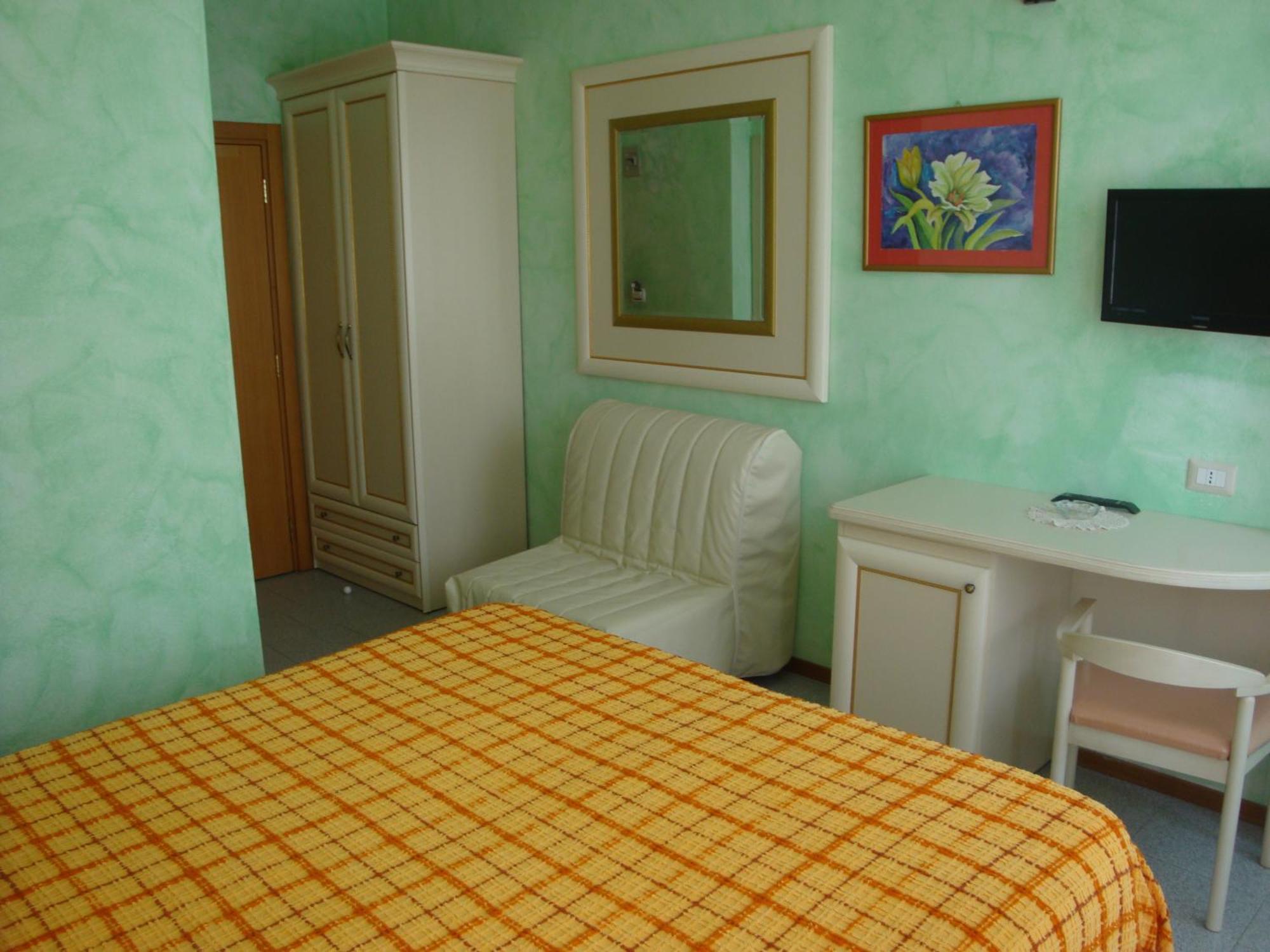 Hotel Prestigio Cesenatico Room photo