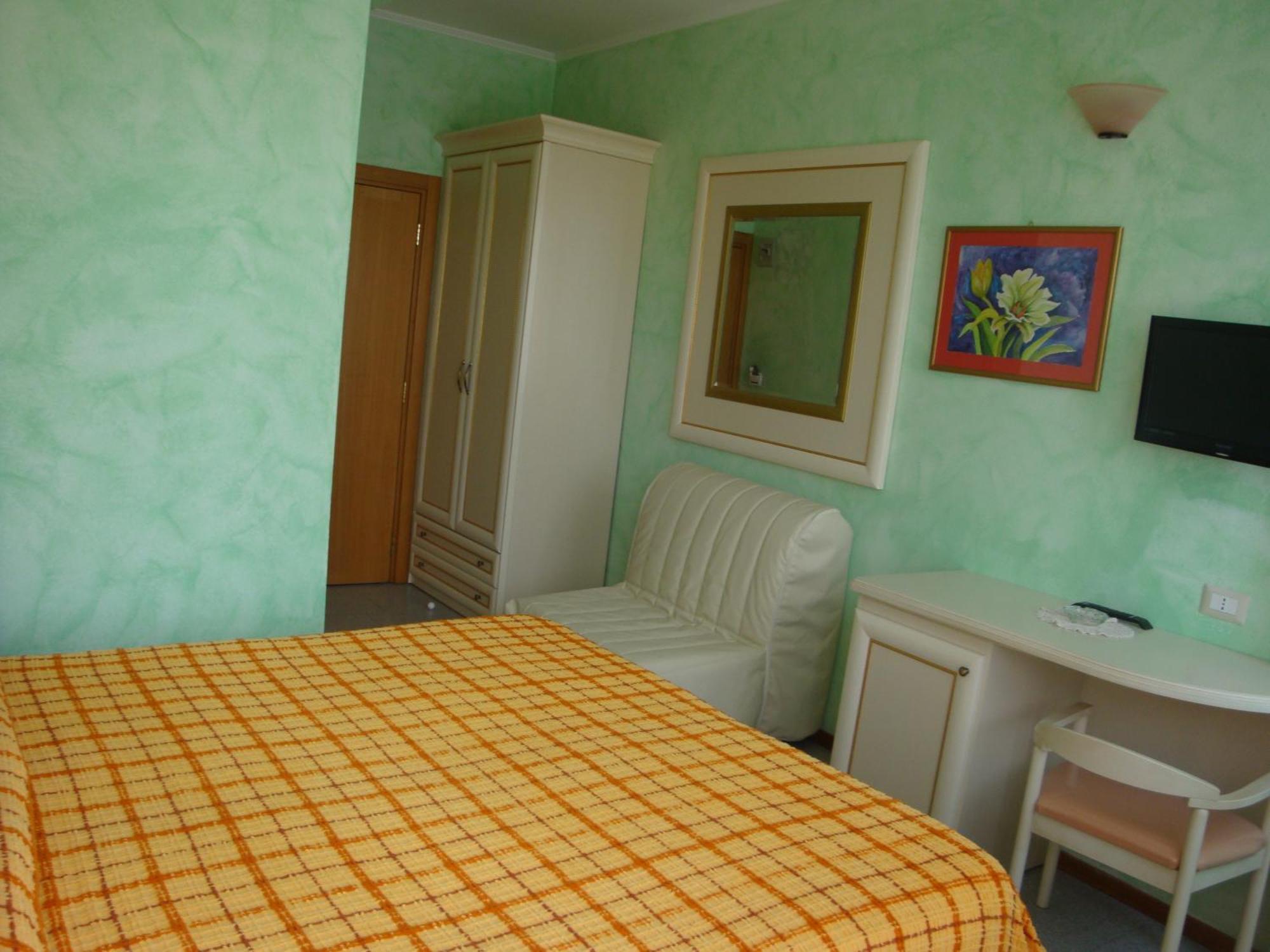 Hotel Prestigio Cesenatico Room photo