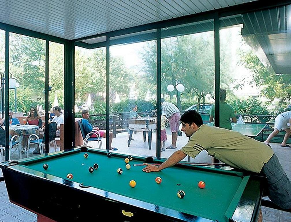 Hotel Prestigio Cesenatico Exterior photo