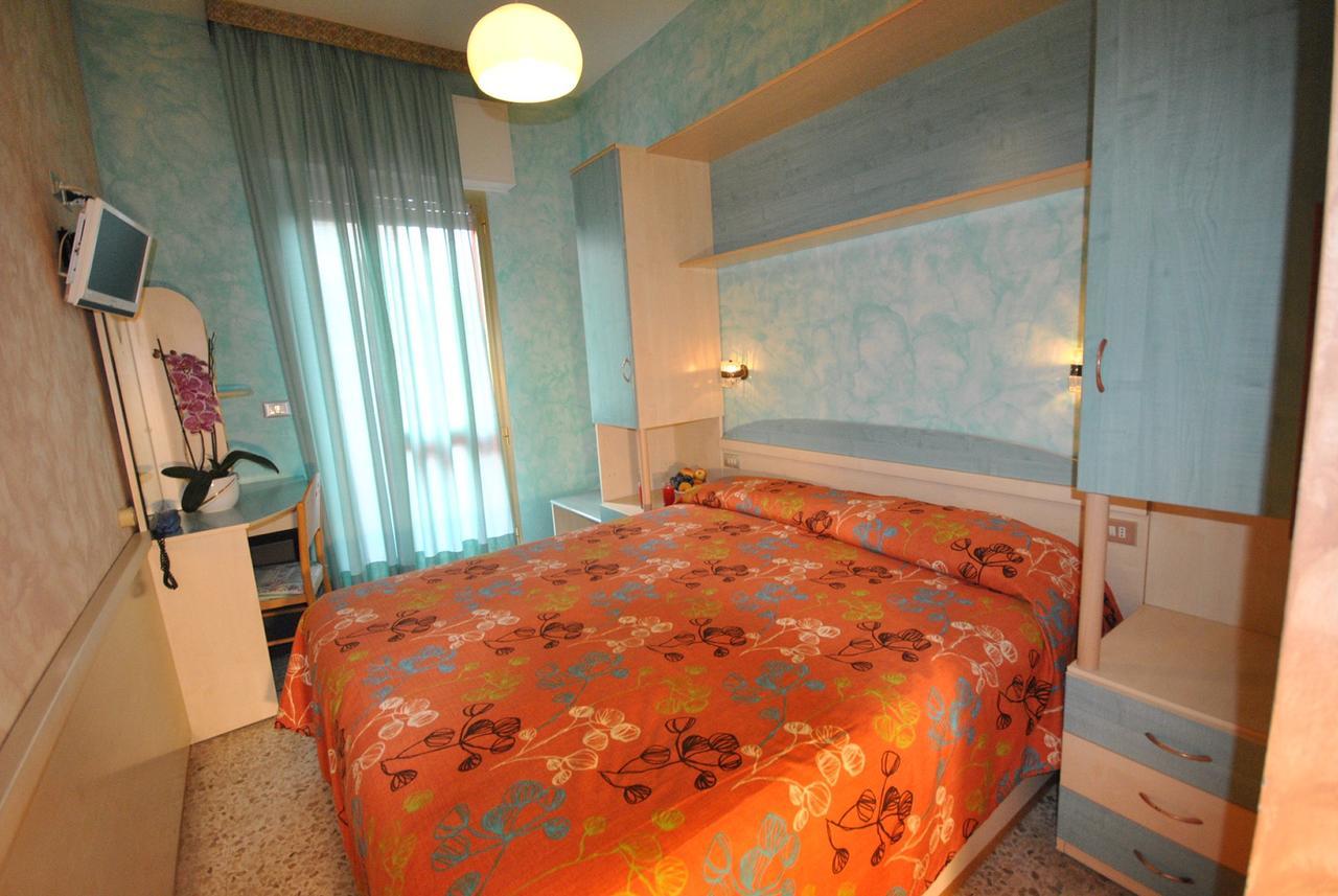 Hotel Prestigio Cesenatico Exterior photo