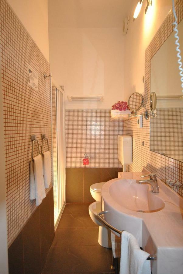 Hotel Prestigio Cesenatico Room photo